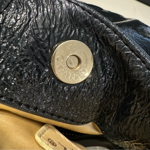 Vintage Chanel Rodeo Drive Accordion Flap Bag Patent Vinyl Medium - Picture 9 of 16